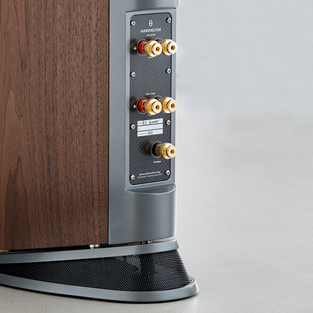 Audiovector R3 Signature Italian Walnut - kolumny podłogowe OUTLET