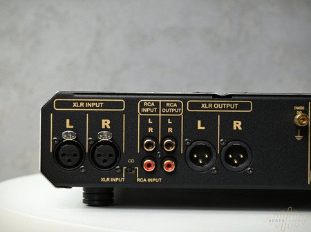 Roksan Caspian M2 Power Amplifier silver OUTLET