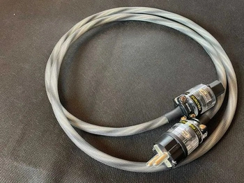 Albedo Source Power Silver Monocrystal kabel zasilający 2m OUTLET